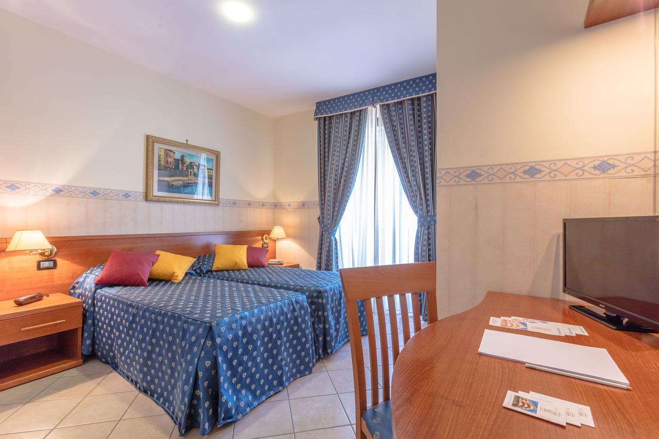 Hotel Traiano Civitavecchia Dış mekan fotoğraf