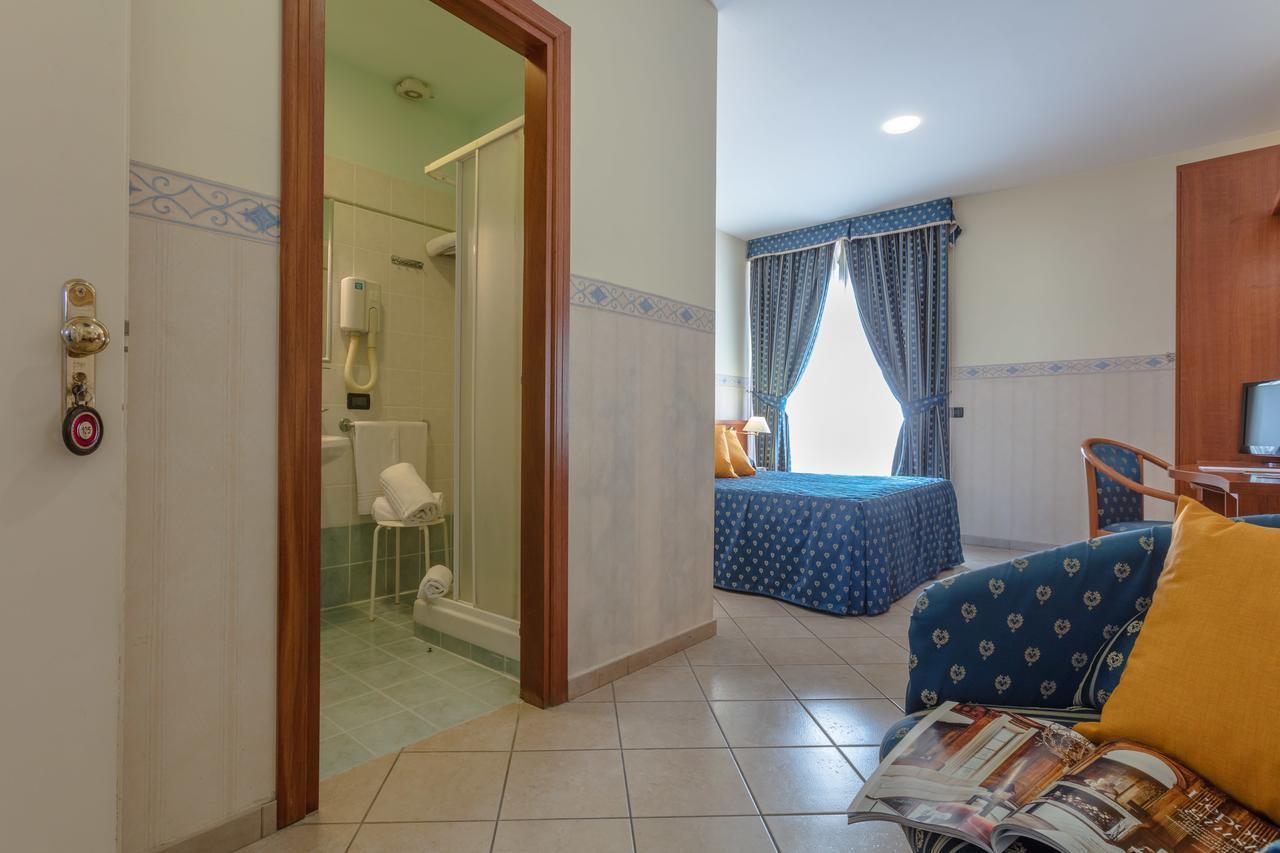 Hotel Traiano Civitavecchia Dış mekan fotoğraf