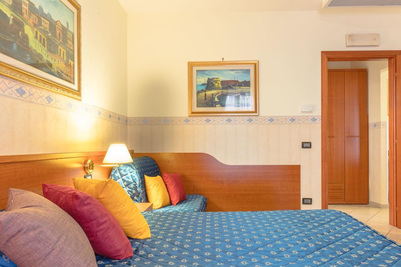 Hotel Traiano Civitavecchia Dış mekan fotoğraf