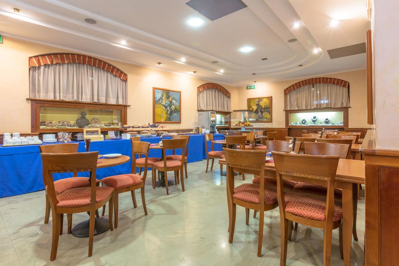 Hotel Traiano Civitavecchia Dış mekan fotoğraf