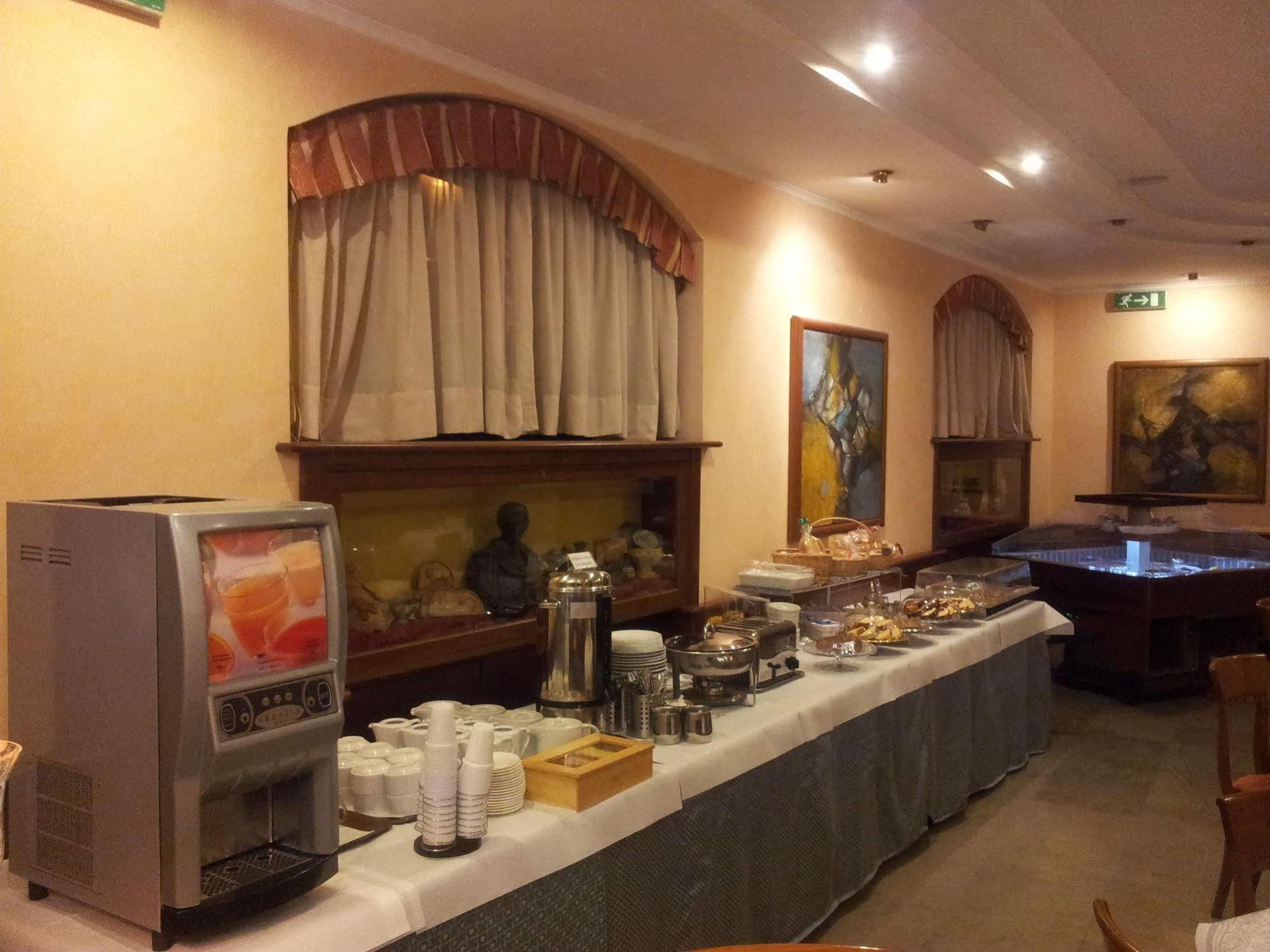 Hotel Traiano Civitavecchia Dış mekan fotoğraf